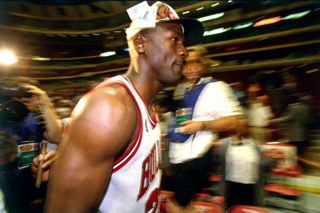 伤病潮早于往年，NBA赛季再现“剩者为王